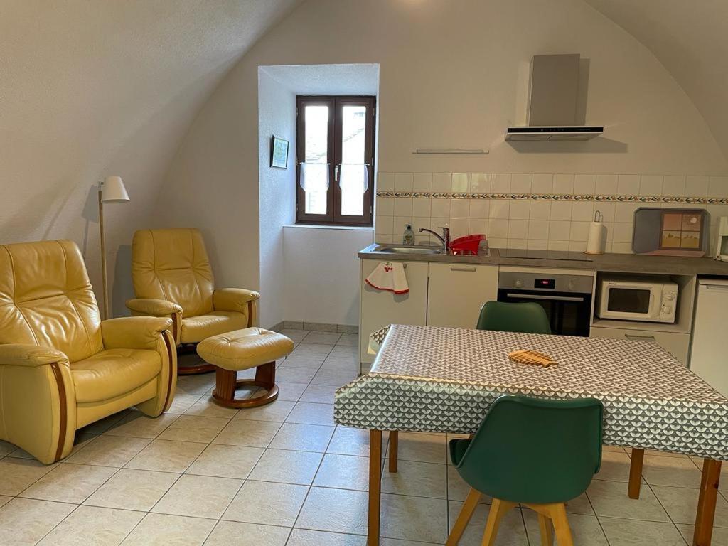 Gite Montalies Sévérac-le-Château Zewnętrze zdjęcie